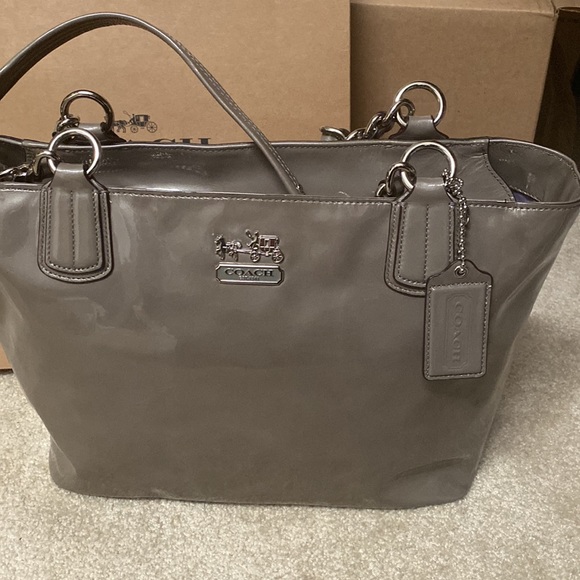 Coach 18770 grey patient leather tote euc - Picture 3 of 11
